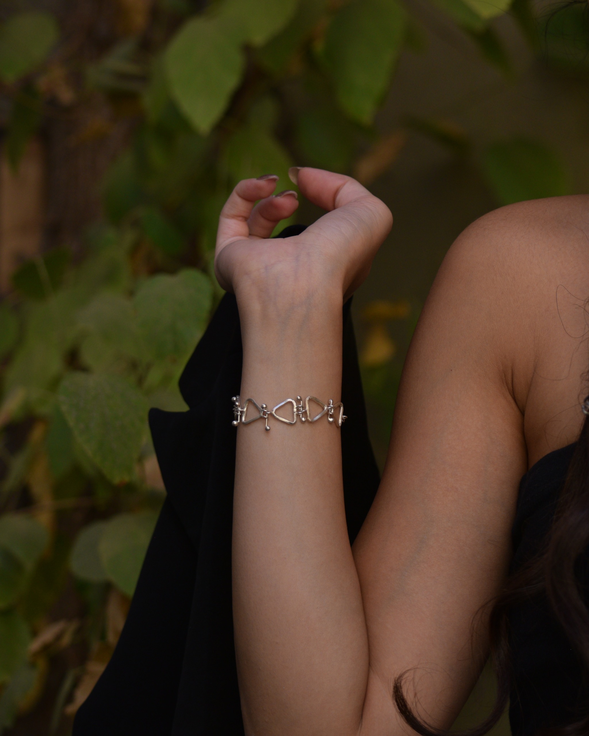 Green and Gold Simple Jewelry Sale Promotion Instagram Post - 2025-12-01T183823.658
